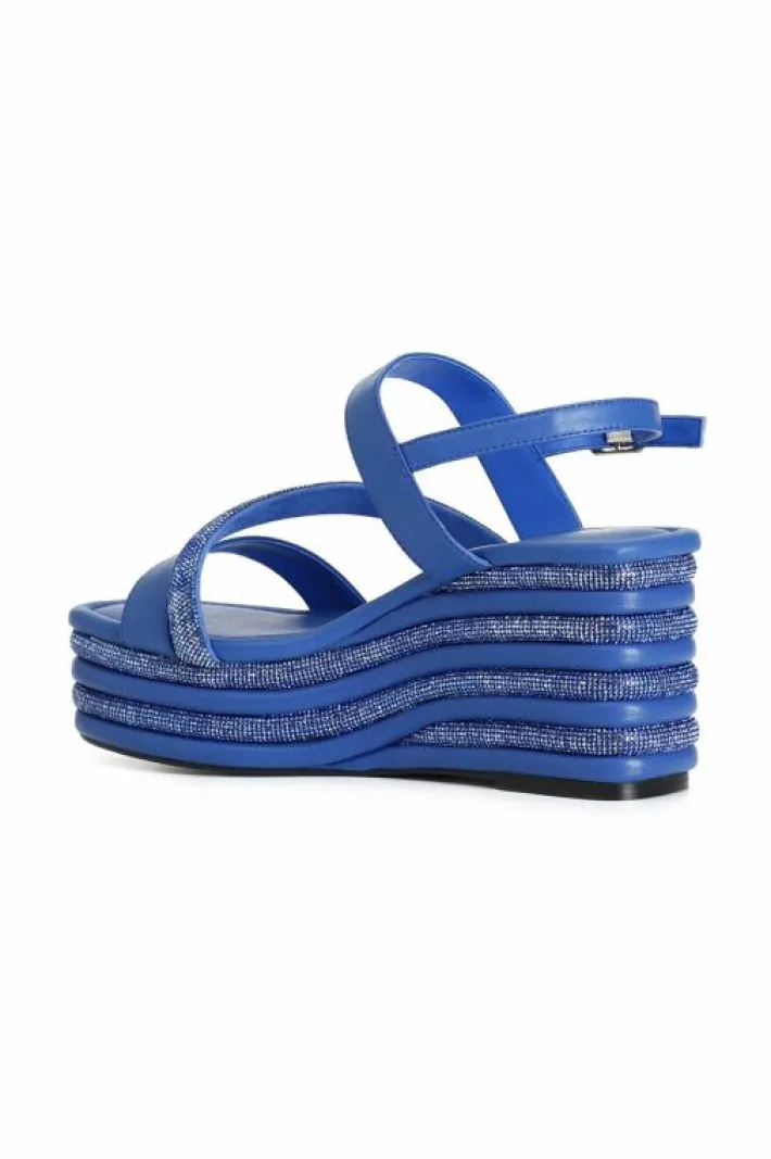 CafèNoir sandali asimmetrici strass e nappa con zeppa righe strass