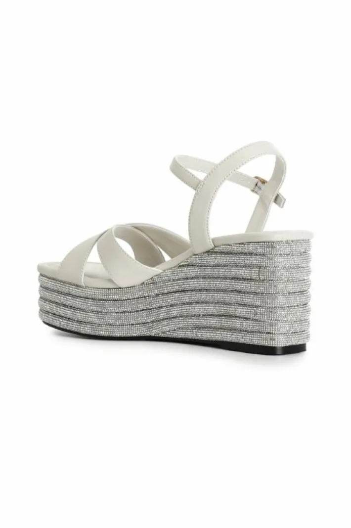 CafèNoir sandali incrocio in nappa con zeppa strass