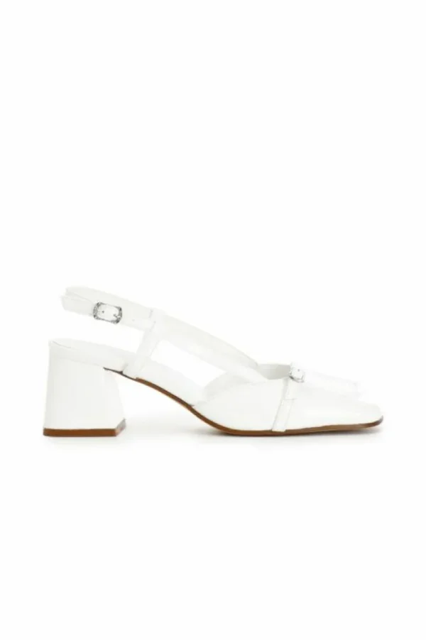 CafèNoir scarpe aperte dietro in vernice con bordo e cinturino